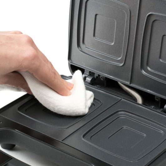 Black & Decker BXSA751E gaufrier et appareil à croque-monsieur 750 W Noir, Métallique