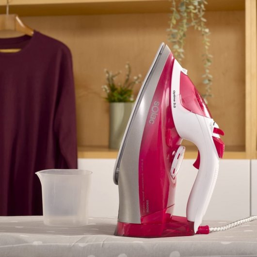 Solac S91869600 fer à repasser Fer à repasser à sec ou à vapeur Semelle en céramique 2800 W Cerise, Blanc