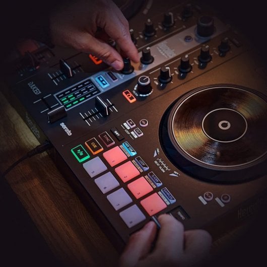 Contrôleur DJ USB Hercules DjControl Inpulse 300 MK2