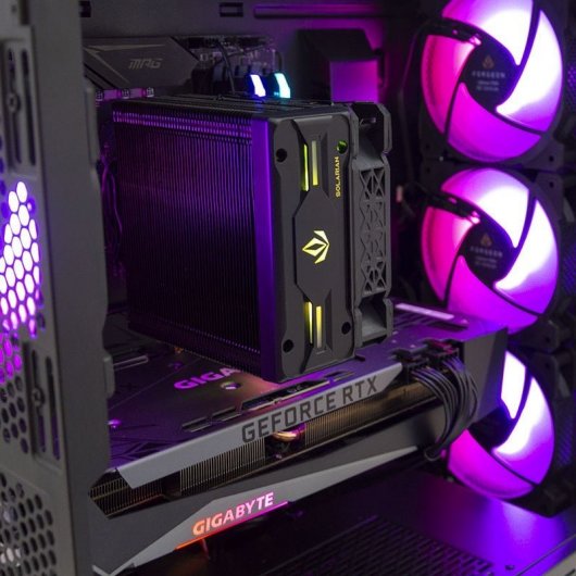 PcCom Gold AMD Ryzen 7 5800X/32GB/1TB SSD/RTX 3070Ti + Windows 11 Home