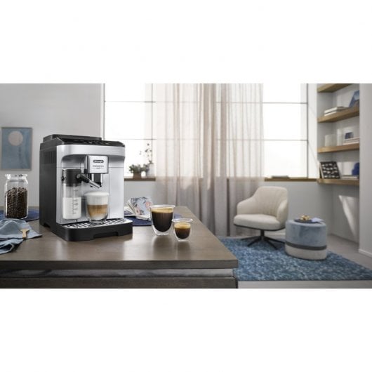 Caffettiera superautomatica DeLonghi Magnifica Evo con macinacaffè 15 bar Argento