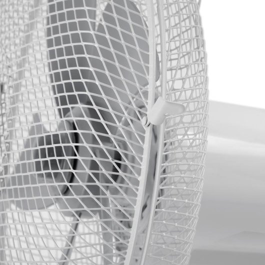 Ventoinha de Pé Jata JVVP3050 50W 43cm 3 Velocidades Cabeça Inclinável Oscilação