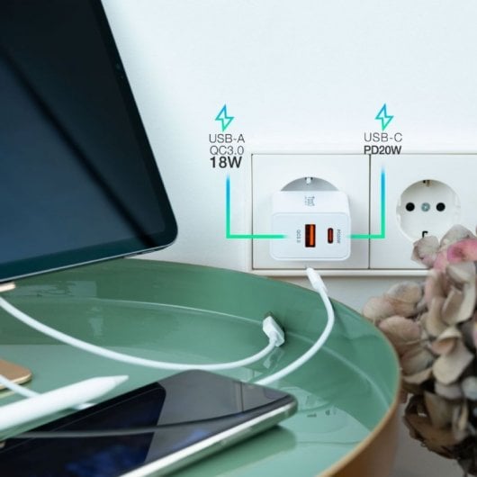 TooQ TQWC-2SC04WT Caricatore da muro doppio USB-C/USB 2.0 bianco