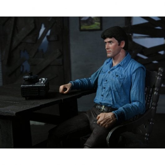 Neca Evil Dead 40e anniversaire Ultimate Frêne 18 cm