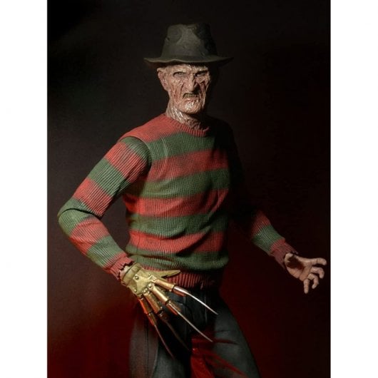 Neca Pesadilla en Elm Street La Venganza de Freddy Figura 45 cm