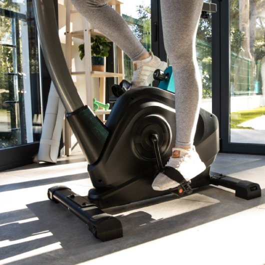 Cecotec Drumfit Cycle 6000 Pegasus Pro X Bicicleta Estática con Resistencia Magnética