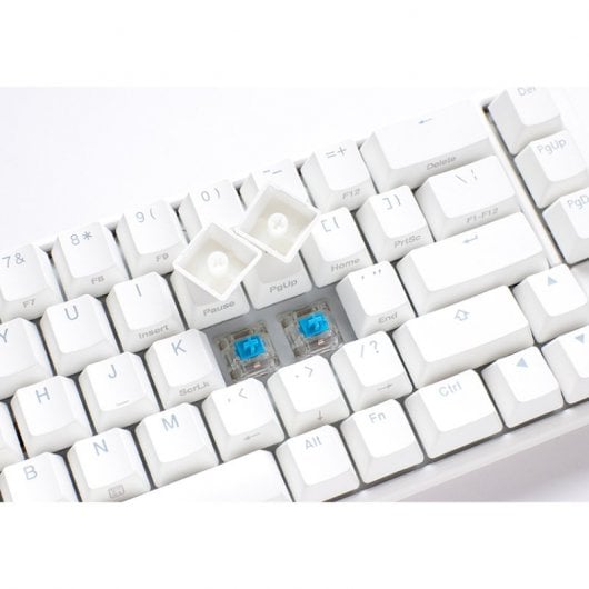 Tastiera meccanica Ducky ONE 3 Classic SF 65% bianco puro sostituibile a caldo MX-Rosso RGB PBT