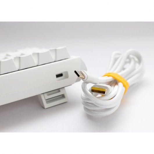 Ducky ONE 3 Classic SF 65% Pure White Hot-swappable MX-Red RGB PBT Teclado Mecánico