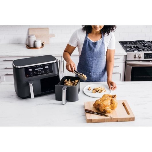 Friggitrice ad aria Ninja AF400EU 9.5L 2470W doppio scomparto pannello digitale