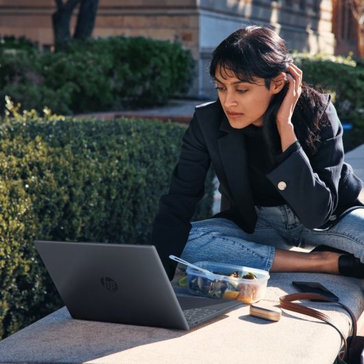 HP Pavilion Plus 14-eh1007ns Intel Core i7-1355U/16GB/1TB SSD/RTX 2050/14"