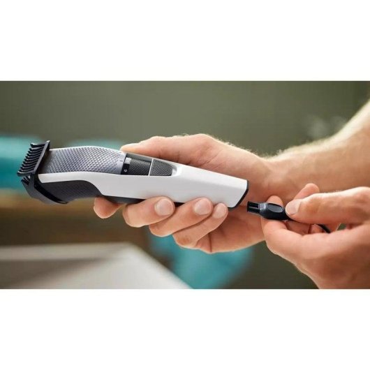 Aparador de Barba Facial Philips Beardtrimmer Series 3000 BT3206/14 Recarregável 45min A Seco 10 Ajustes Pente