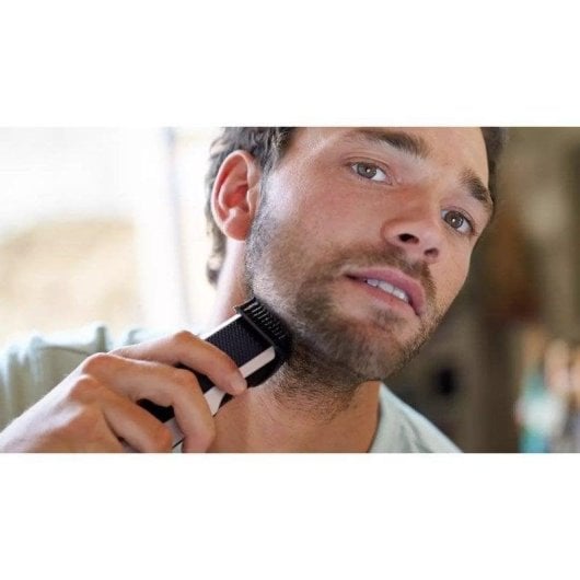 Tondeuse Barbe Visage Philips Beardtrimmer Series 3000 BT3206/14 Sans Fil 45min Sec 10 Réglages 1 Sabot