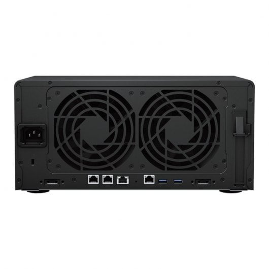 Synology DiskStation DS1823xs+ NAS