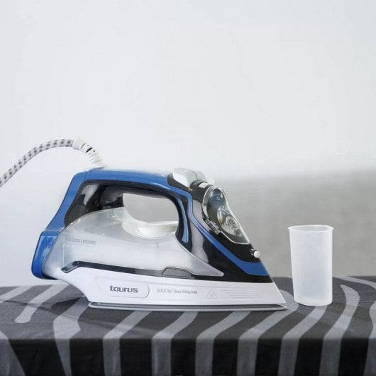 Taurus Fiji 3000 Ferro a vapor de cerâmica 3000 W