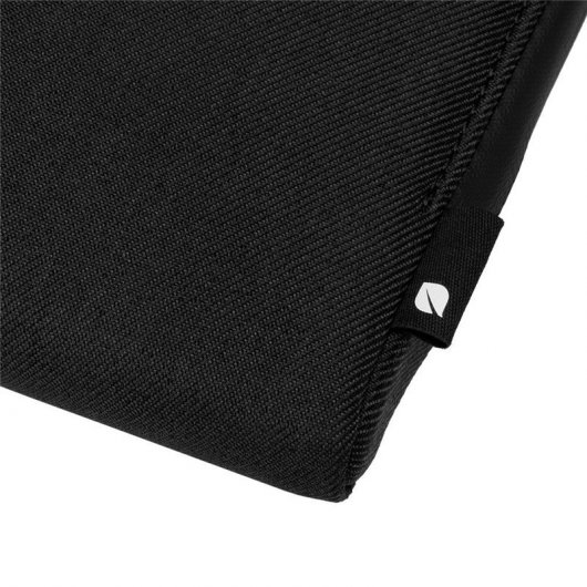 Custodia Incase Facet Sleeve in tessuto riciclato nero per MacBook Pro 15"-16"