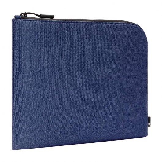 Coque Incase Facet Sleeve en tissu recyclé bleu marine pour MacBook Pro 14 (2021)