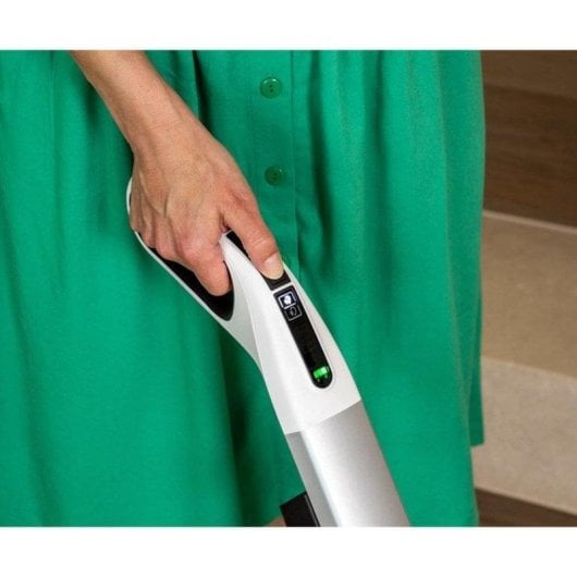 Wischsauger Staubsauger Kärcher FC 4-4 2x4V Akkulaufzeit 30min Trocken- und Nassreinigung 0,4L Zubehör