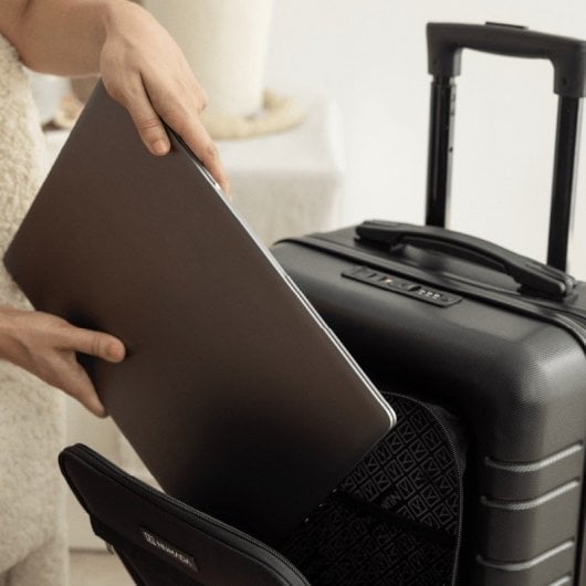 Valise de voyage cabine Numada Upfly T21 avec poche frontale (56x37x23,5cm) Noir