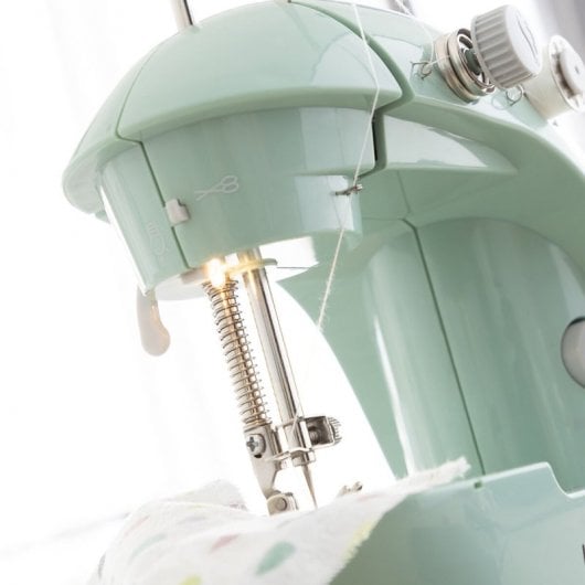 InnovaGoods Sewny Mini Máquina de Coser Portátil con LED y Accesorios