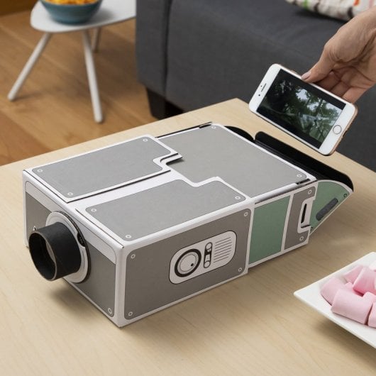 InnovaGoods Lumitor Proyector Vintage para Smartphone