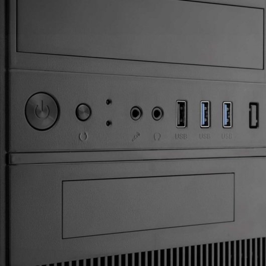 Coolbox M580 Mid Tower Negra + Fuente de Alimentación 500W