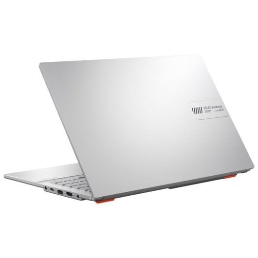 ASUS Vivobook Go E1504FA-NJ158W 7520U Computer portatile 39,6 cm (15.6") Full HD AMD Ryzen™ 5 8 GB LPDDR5-SDRAM 512 GB SSD Wi-Fi 6E (802.11ax) Windows 11 Home Argento