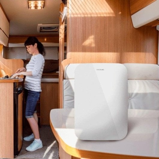 Frigorifero Cecotec Bolero MiniCooling 6L Bahamas Portatile 12V 220V Bianco