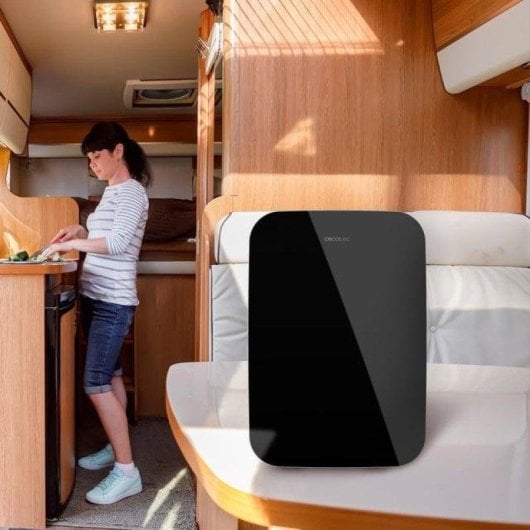 Frigorífico Mini Portátil Cecotec Bolero MiniCooling 6L Bahamas Preto 12V-220V Aquecimento e Refrigeração