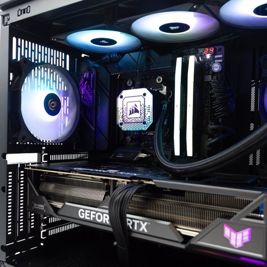 PcCom Ultimate AMD Ryzen 9 7950X3D/64 Go/2 To SSD/RTX 4090 + Windows 11 Famille