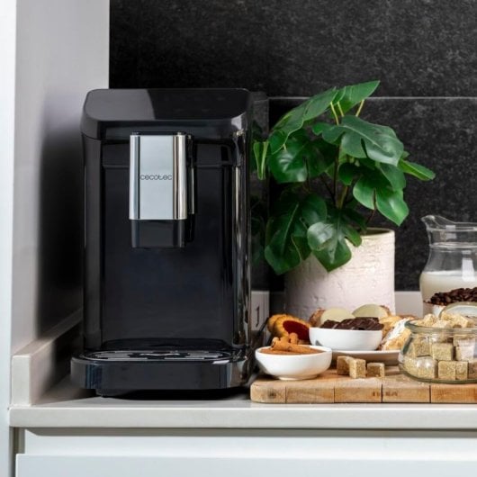 Cecotec Cremmaet Macchia Black Superautomatische Espressomaschine mit Mahlwerk, 19 Riegel, Schwarz