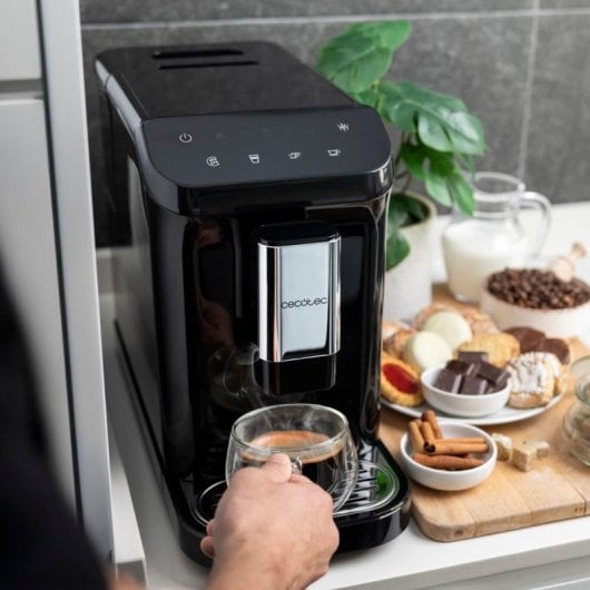Cecotec Cremmaet Macchia Black Superautomatische Espressomaschine mit Mahlwerk, 19 Riegel, Schwarz