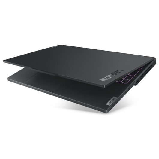 Lenovo Legion Pro 5 16IRX8 Intel Core i9-13900HX/32 GB/1 TB SSD/RTX 4070/16"