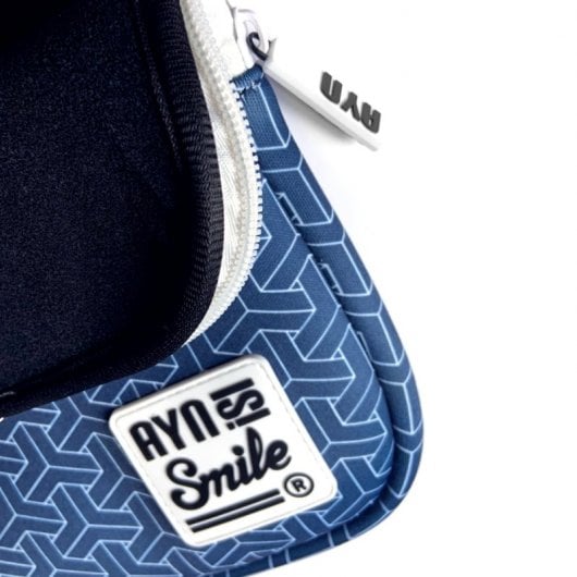 Smile Sleeve Kimono Housse pour Ordinateur Portable jusqu'à 14" Néoprène + Souris sans Fil Blanc