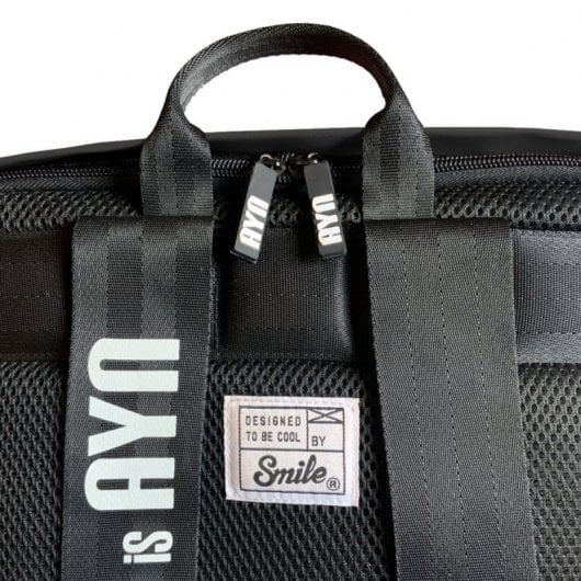 Smile Akira Laptop-Rucksack bis 16 Zoll, wasserdicht, Diebstahlschutz, Schwarz