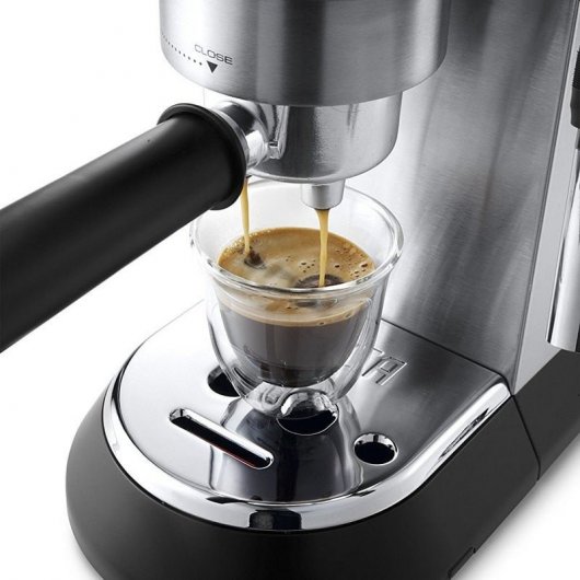 DeLonghi Dedica EC685.M Cafetera de Espresso Plata + Juego de 2 Tazas Espresso 90 ml