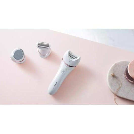 Epilatore Philips Series 8000 BRE730/10 senza Fili 2 Velocità 6 Testine Wet & Dry