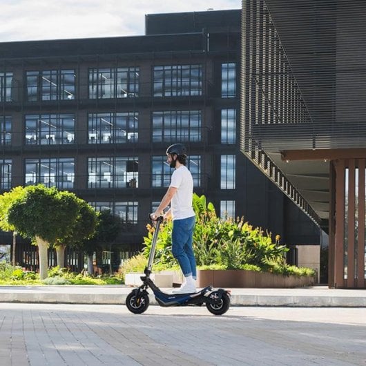 Cecotec Bongo Serie Doble Z75 Patinete Eléctrico con Ruedas 10.5" 2200W