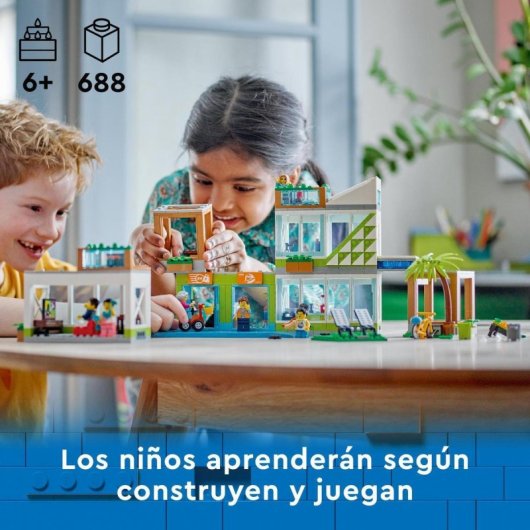 LEGO® City 60365 Ensemble de construction d'immeubles d'appartements (688 pièces)