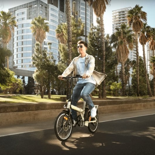 Bicicletta elettrica pieghevole Cecotec Folding 35 km autonomia 16" doppio freno a disco