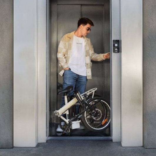 Bicicletta elettrica pieghevole Cecotec Folding 35 km autonomia 16" doppio freno a disco