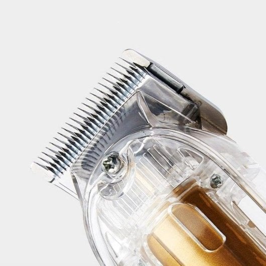 Máquina de Cortar Cabelo Profissional Klack Sem Fios 180min 4 Pentes Ajuste 0.2mm Corpo Transparente