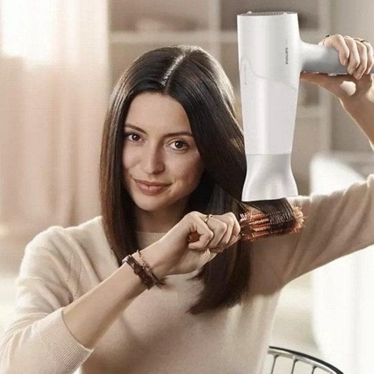 Phon Ionico Professionale Philips 5000 Series BHD501/20 2100W 3 Temperature 2 Velocità con Diffusore Bianco