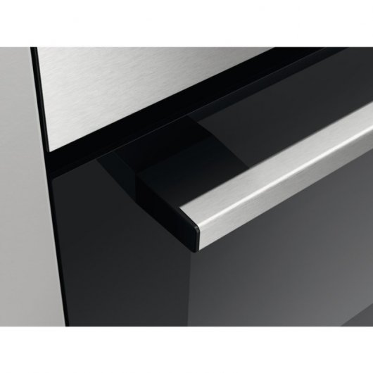 Zanussi ZOHNC0X2 Horno Multifunción 58L A Acero Inoxidable