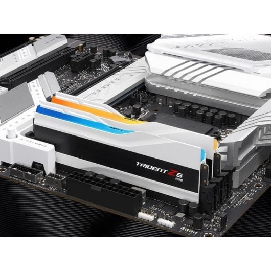 G.Skill Trident Z5 RGB Branco Mate DDR5 6000MHz 64GB 2x32GB CL30