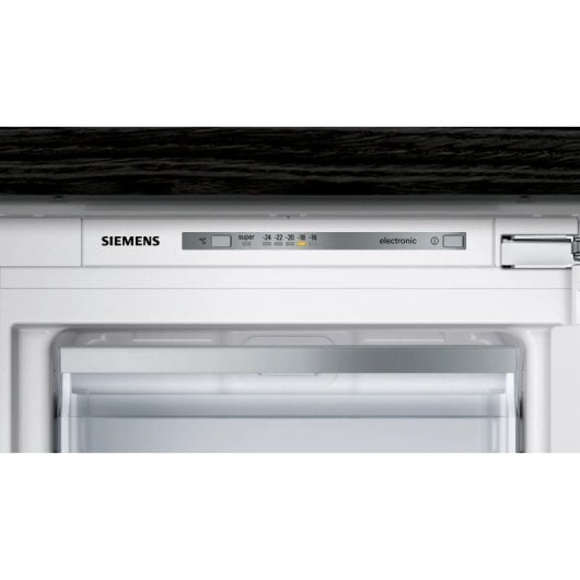 Siemens iQ500 GI11VAFE0 Congelador Integrado 72L E Blanco