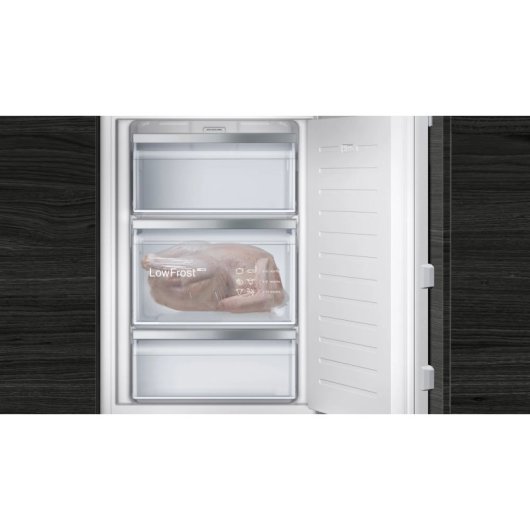 Siemens iQ500 GI21VAFE0 Congélateur intégré 96L E Blanc