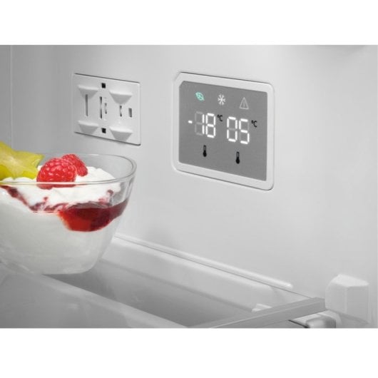 AEG Series 8000 RCB736E7ML Frigorífico Combi No Frost E Blanco