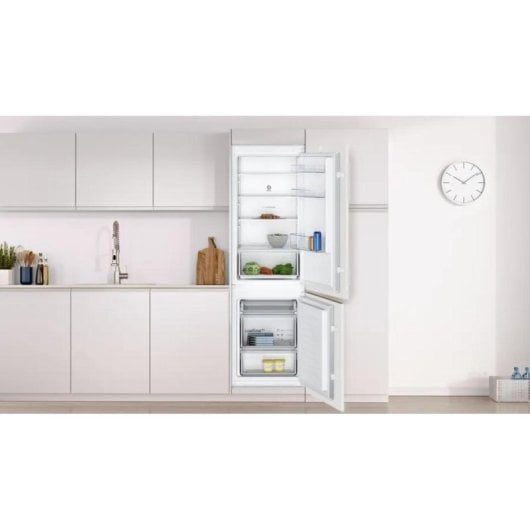 Frigorífico Combi Balay 3KIE711S Defrost 177cm 267L E Branco