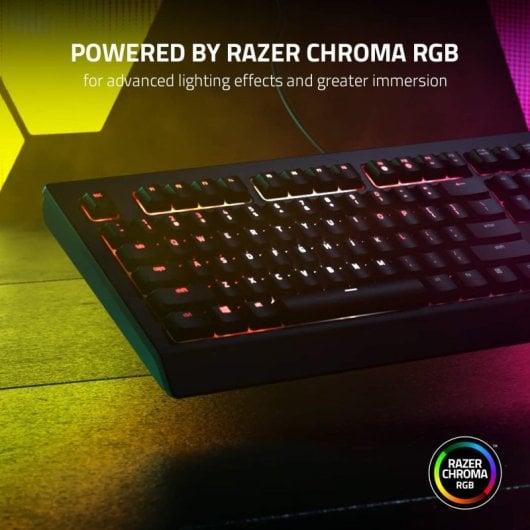 Razer Cynosa V2 Teclado Gaming RGB Negro Layout Italiano