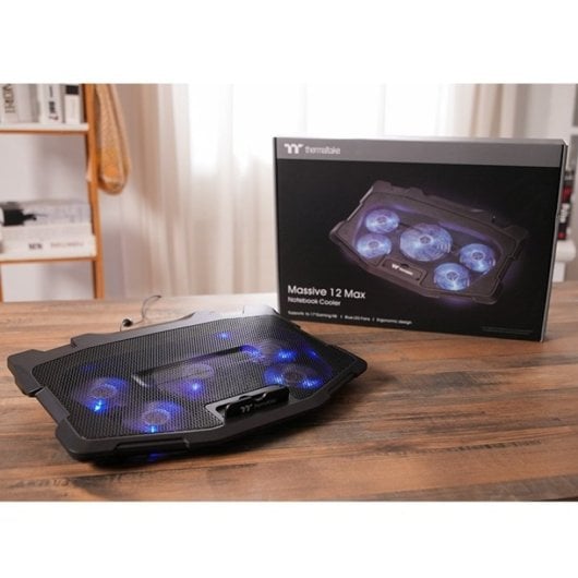 Thermaltake Massive 12 Max Base Refrigeradora para Portátil 17" Negro